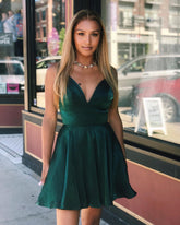 A-Line V-Neck Short Green Velvet Prom Homecoming Graduation Dress